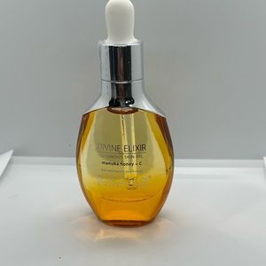 Skinn DIVINE Elixir with Manuka Honey and vitamin C. Unopened with seal.